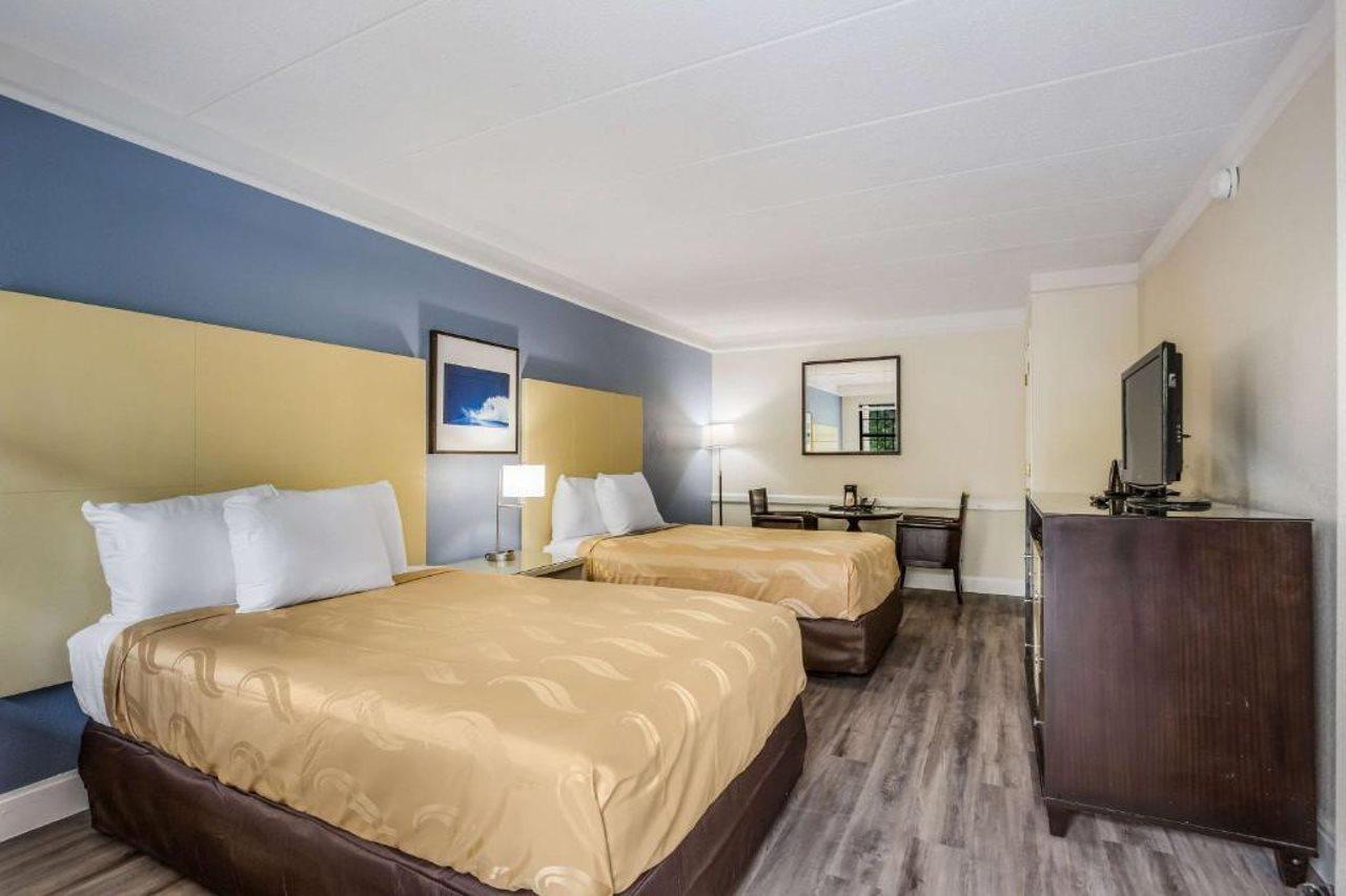 המפטון Quality Inn מראה חיצוני תמונה
